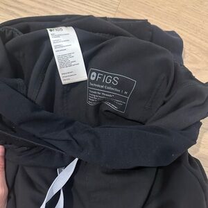 FIGS Zamora Maternity Jogger Scrub Pants